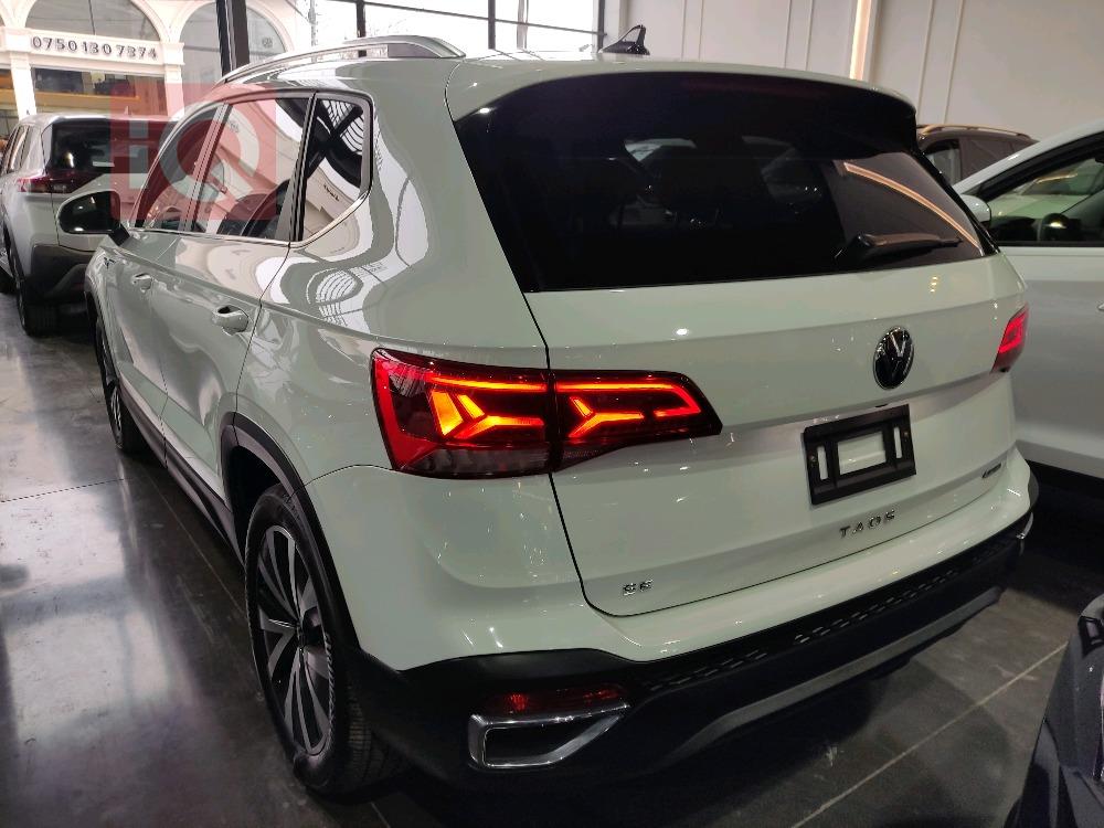 Volkswagen Taos